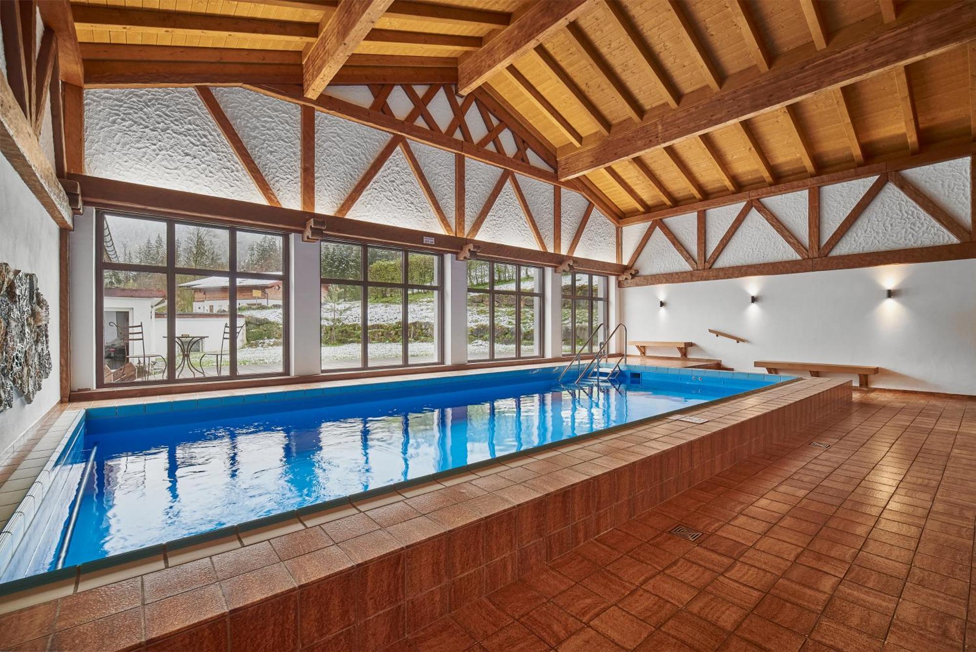 Aktivhotel & Gasthof Schmelz Ihr Urlaubs Hotel In Inzell Mit Wellness Hallenbad, Alpensauna & Dampfbad ภายนอก รูปภาพ